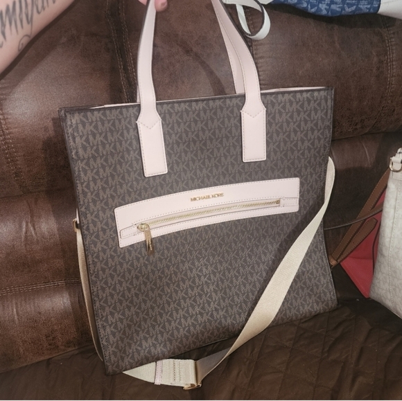 🍂🍁NWOT MICHAEL KORS PINK BLUSH LARGE KENLEY TOTE - Picture 4 of 10